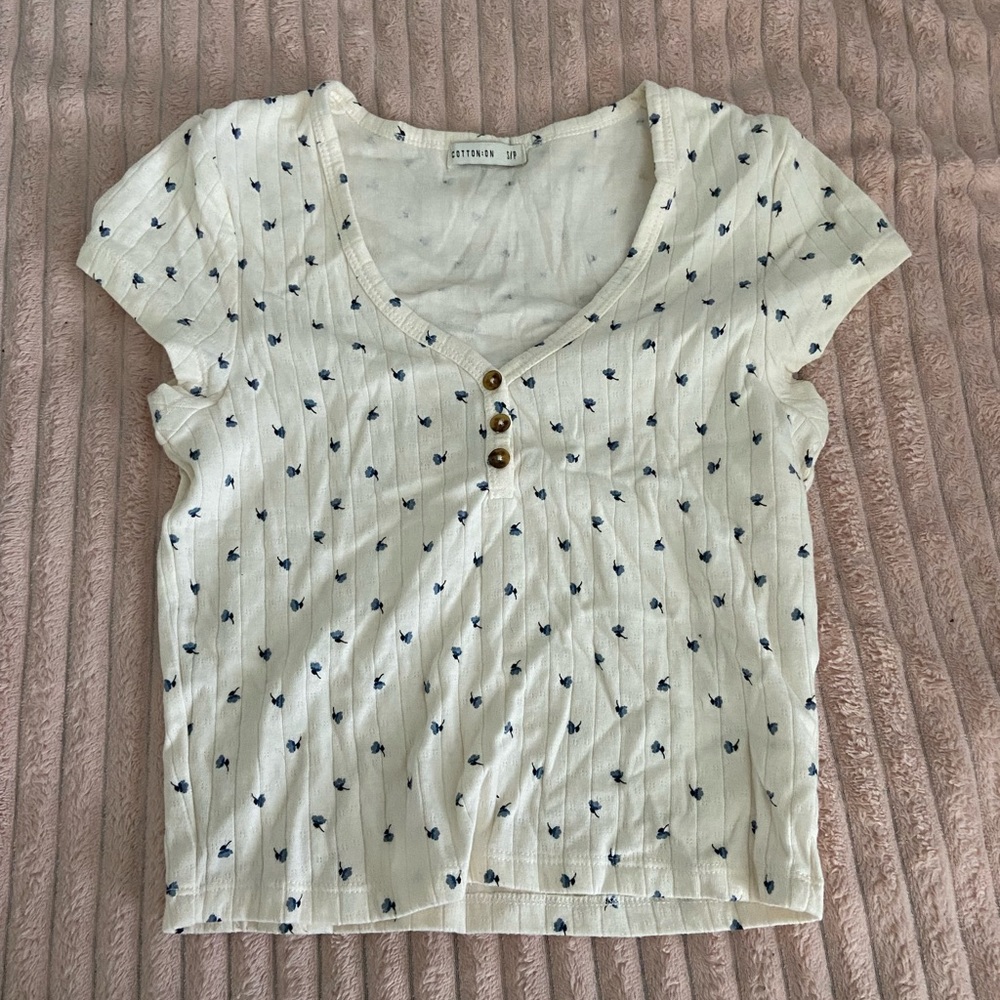 COTTON ON crop top with flowers